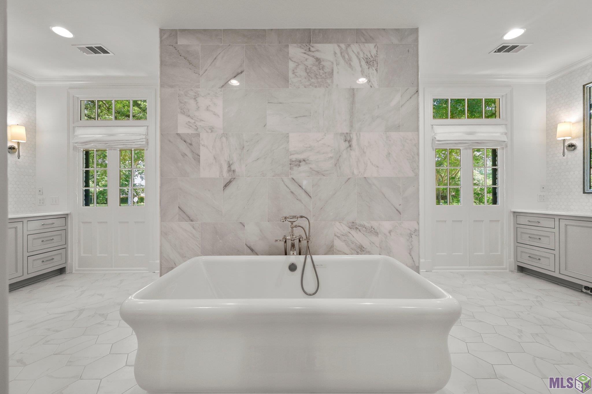 7022 Richards Drive Baton Rouge, LA 70809 - Photo 27 of 58 Master Bath