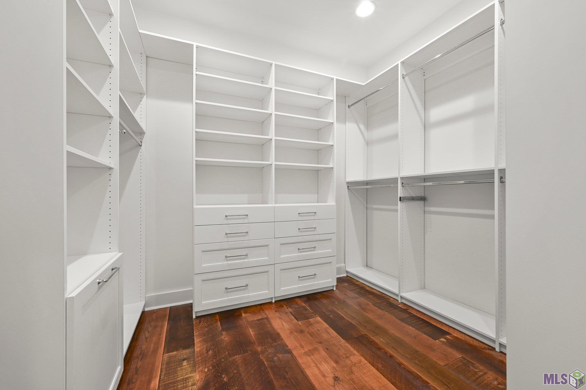 7022 Richards Drive Baton Rouge, LA 70809 - Photo 33 of 58 Her Closet