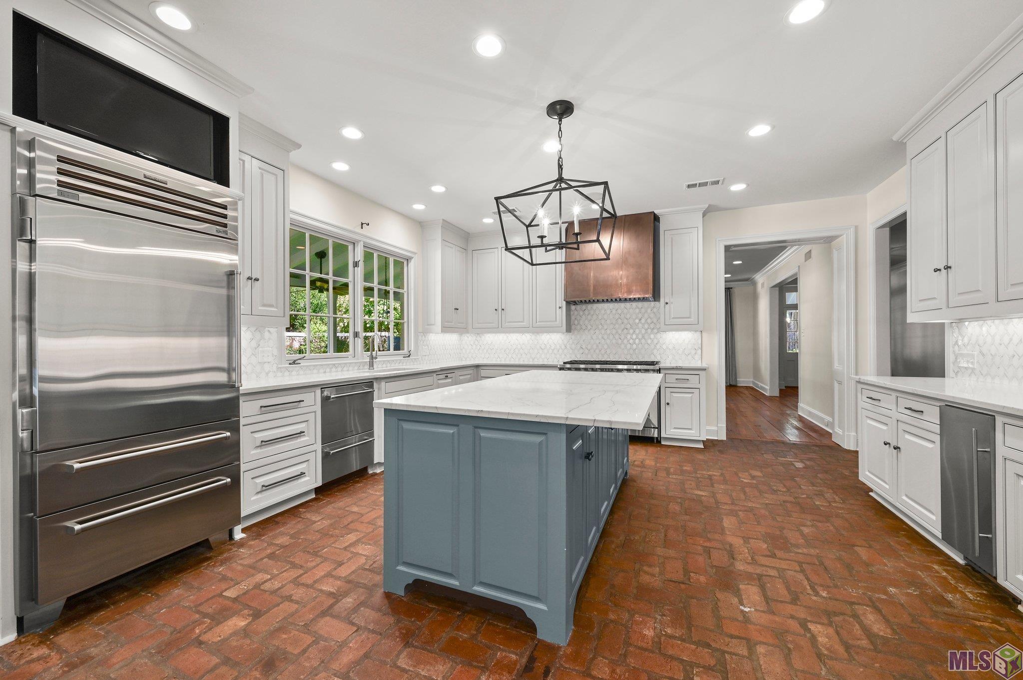 7022 Richards Drive Baton Rouge, LA 70809 - Photo 4 of 58