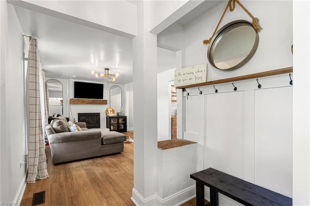 5160 Blakeshire Road Greensboro, NC 27406 - Photo 4 of 19