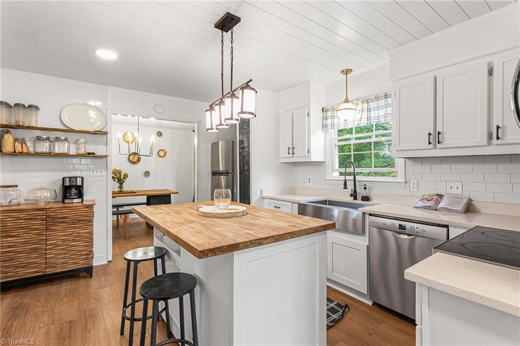 5160 Blakeshire Road Greensboro, NC 27406 - Photo 8 of 19