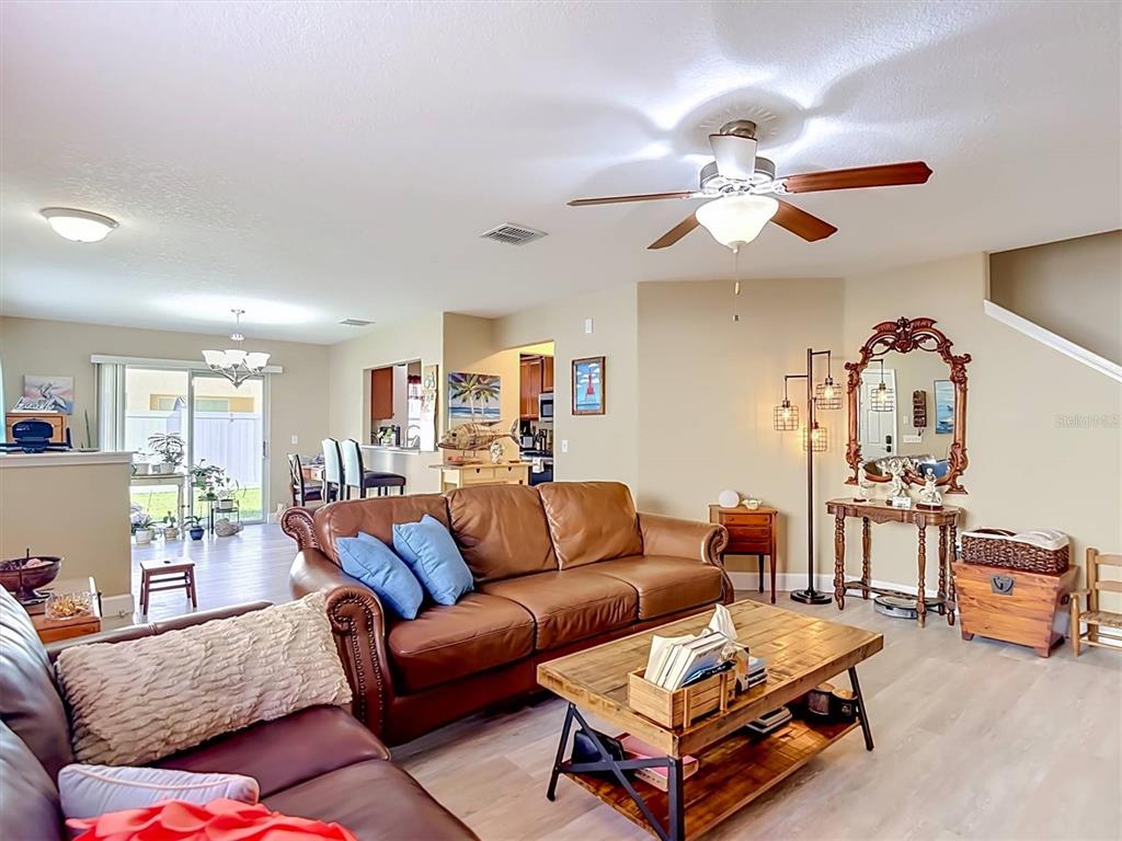 9838 Trumpet Vine Loop Trinity, FL 34655 - Photo 10 of 46
