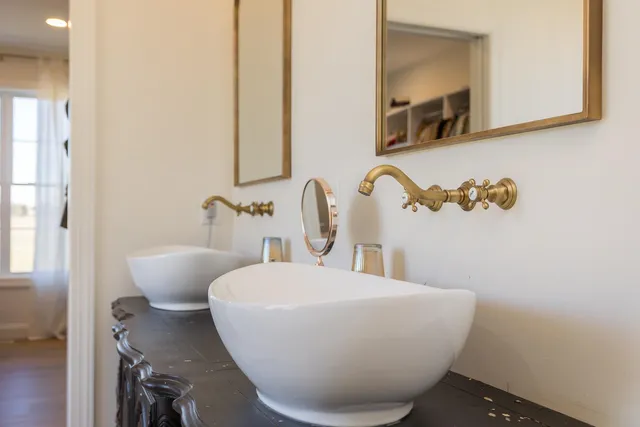 $1,200,000 | 653 Pineville Road, McGaheysville, VA 22840