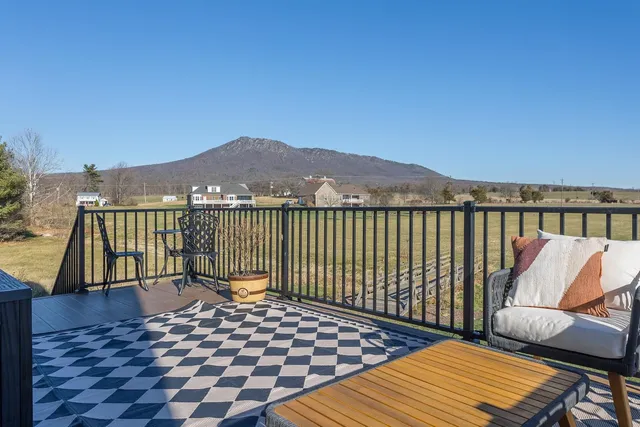 $1,200,000 | 653 Pineville Road, McGaheysville, VA 22840