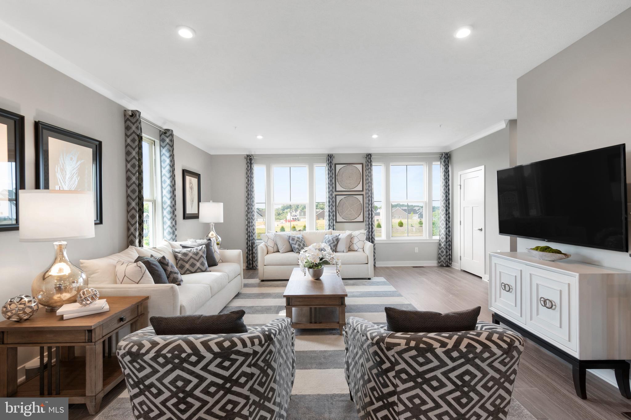 9012 Waller Tree Way Upper Marlboro, MD 20772 - Photo 9 of 20 Living Room