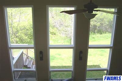15635 Feighner Road Roanoke, IN 46783 - Photo 4 of 19