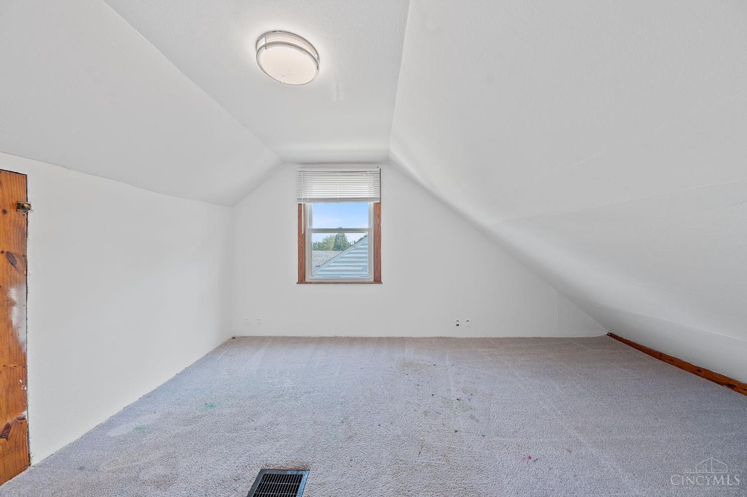 5156 Valley Ridge Road Cincinnati, OH 45247 - Photo 21 of 34 Gallery Image 21