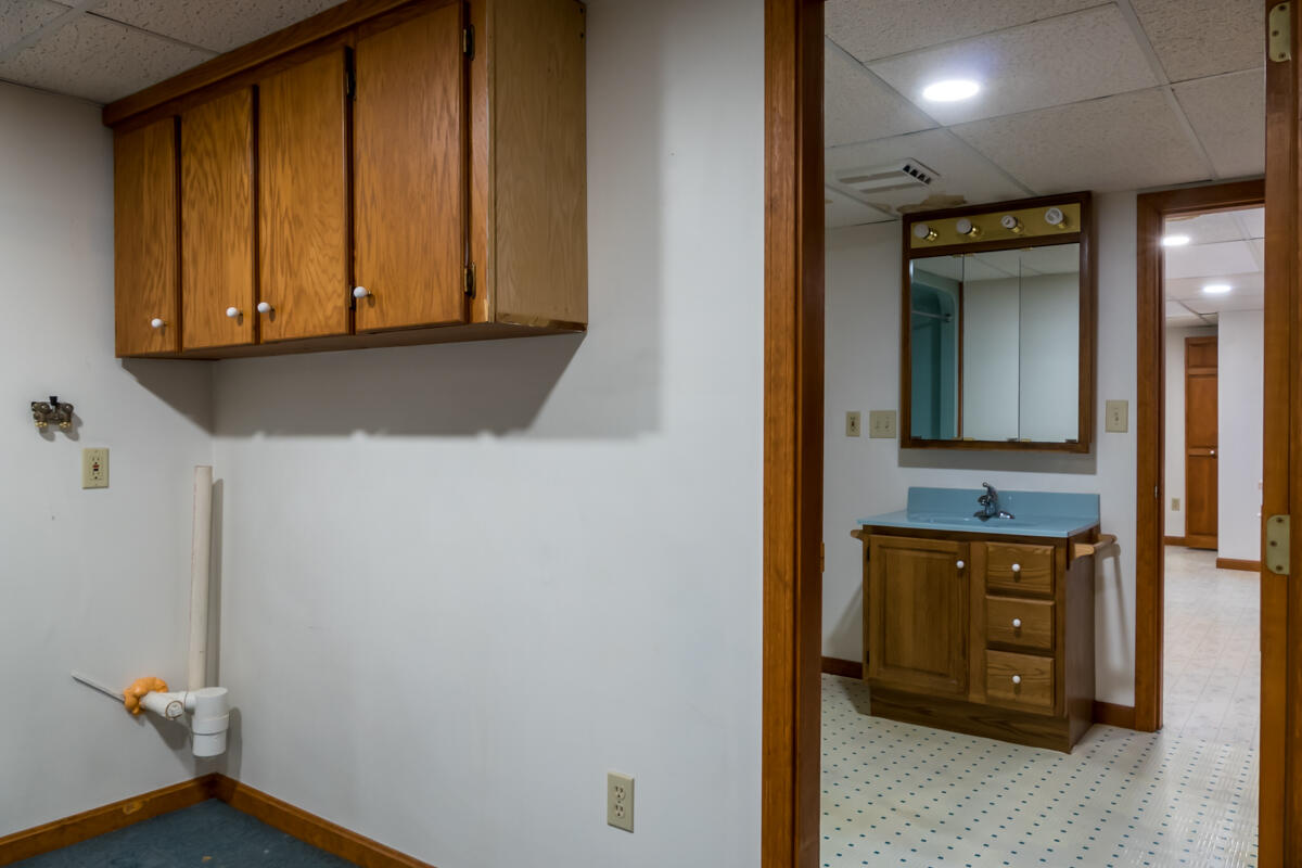 1289 Royalsborough Road Durham, ME 04222 - Photo 45 of 59 53-Apt. walk-in closet - laundry (2 of 2