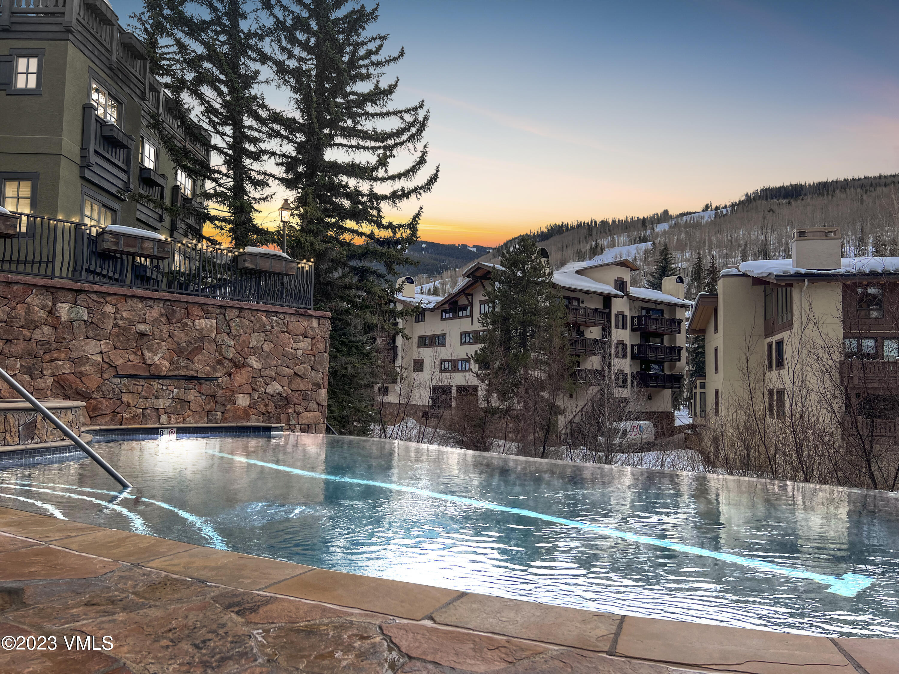 1 Willow Bridge Road, Unit 11C Vail, CO 81657 - Photo 35 of 42 Infinity pool