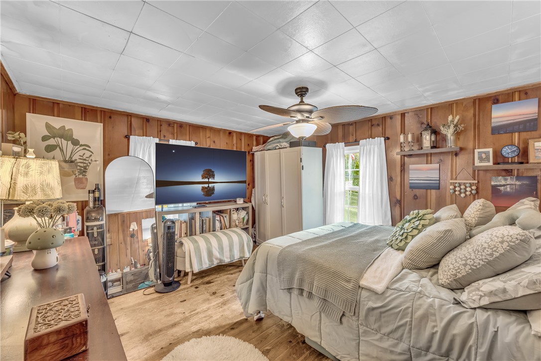 335 Time Out Place Tamassee, SC 29686 - Photo 13 of 49 Master Bedroom