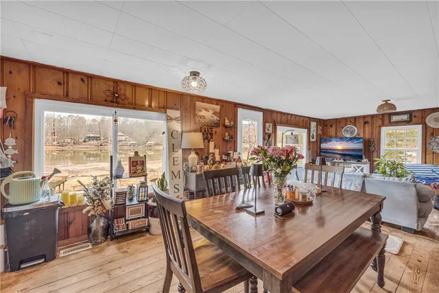 $319,900 | 335 Time Out Place, Tamassee, SC 29686