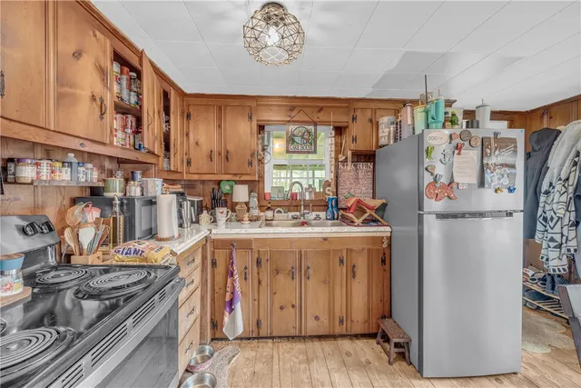 $319,900 | 335 Time Out Place, Tamassee, SC 29686