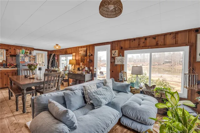 $319,900 | 335 Time Out Place, Tamassee, SC 29686