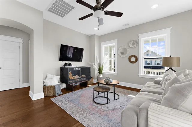 $2,200,000 | 1636 Oak Leaf Street, Charleston, SC 29492