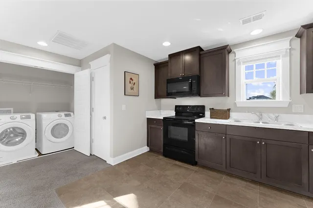 $2,200,000 | 1636 Oak Leaf Street, Charleston, SC 29492