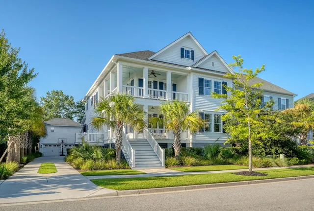 $2,200,000 | 1636 Oak Leaf Street, Charleston, SC 29492