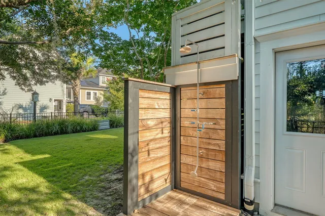 $2,200,000 | 1636 Oak Leaf Street, Charleston, SC 29492