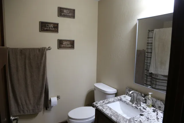 $439,900 | N2382 Maloney Road, Kaukauna, WI 54130