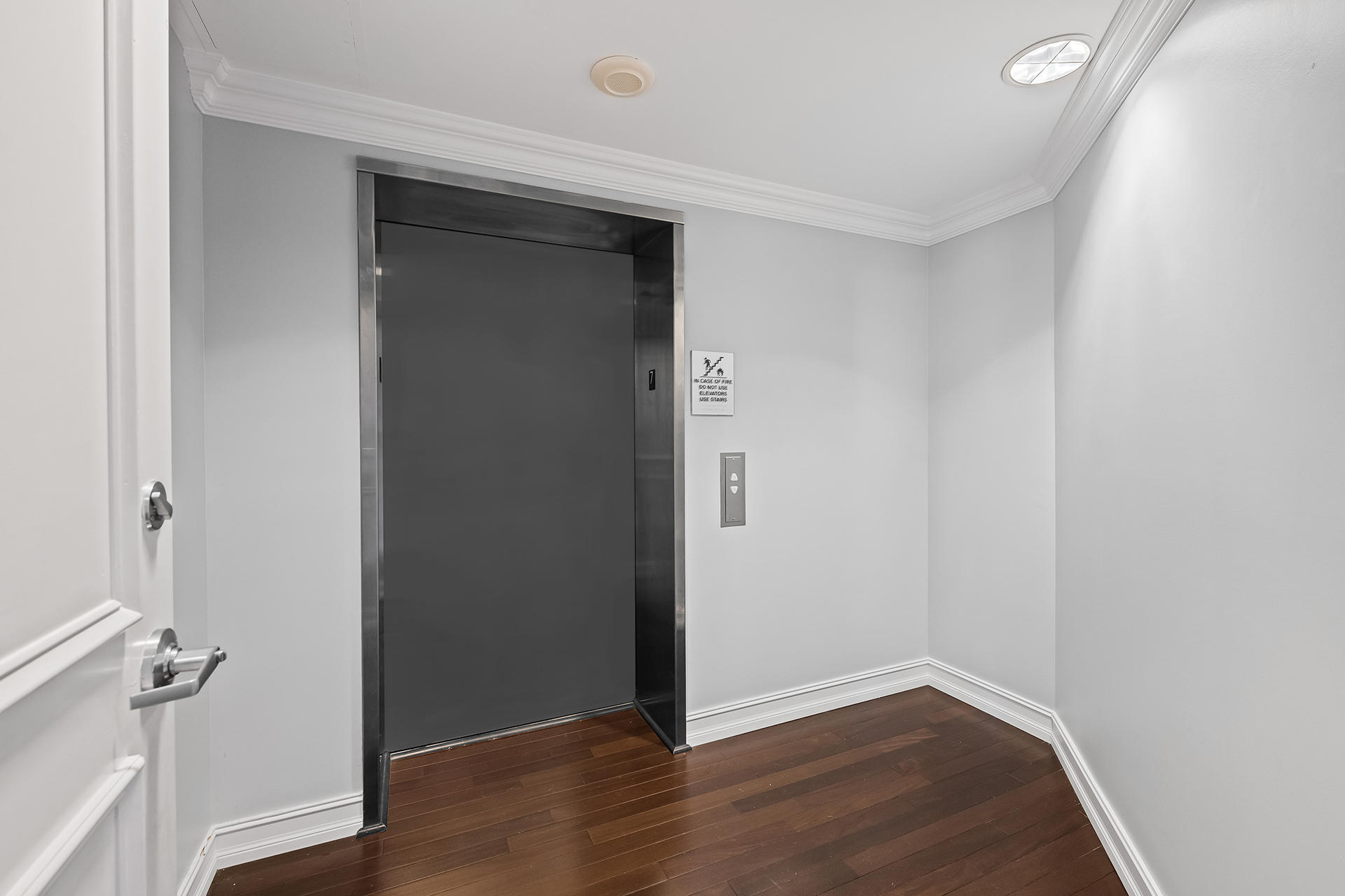 455 East Palmetto Park Road, Unit 7W Boca Raton, FL 33432 - Photo 27 of 39 Private Elevator Entrance