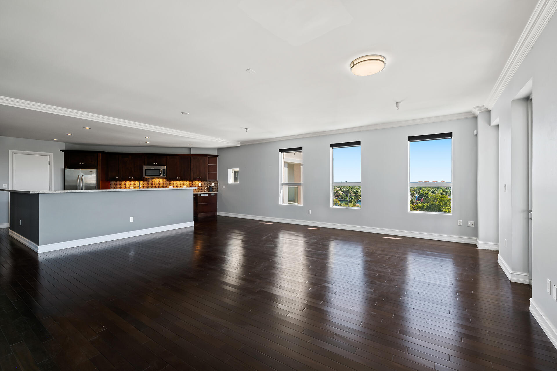 455 East Palmetto Park Road, Unit 7W Boca Raton, FL 33432 - Photo 8 of 39 Open Living Room