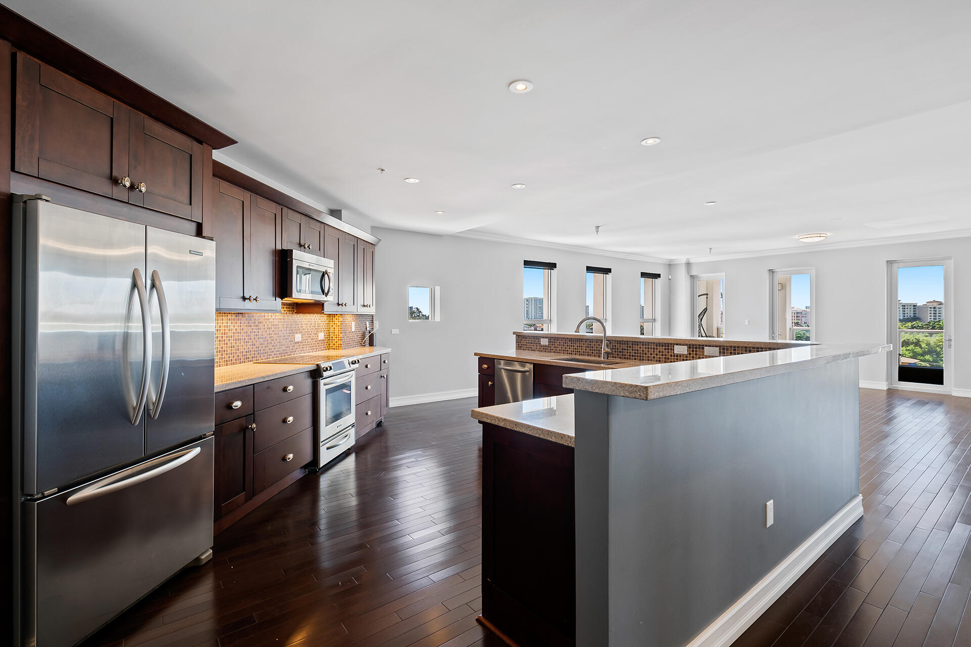 455 East Palmetto Park Road, Unit 7W Boca Raton, FL 33432 - Photo 10 of 39 Kitchen