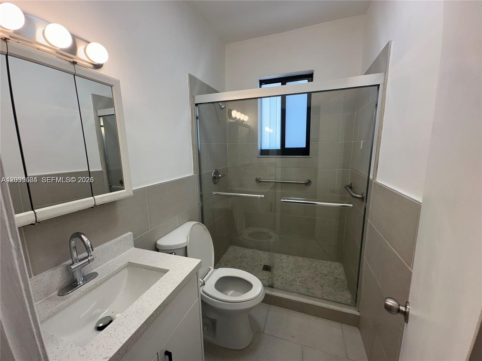 411 Southwest 18th Road Miami, FL 33129 - Photo 7 of 10