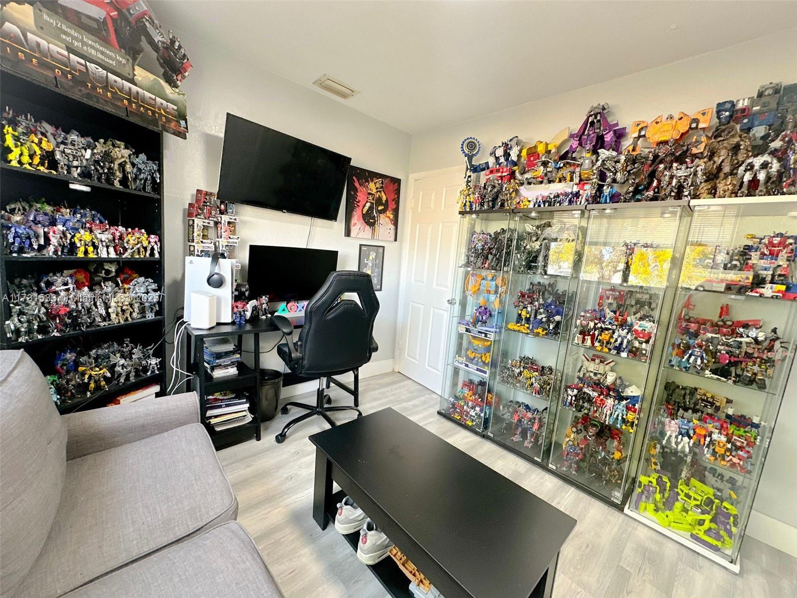 20600 Southwest 116th Road Miami, FL 33177 - Photo 21 of 34