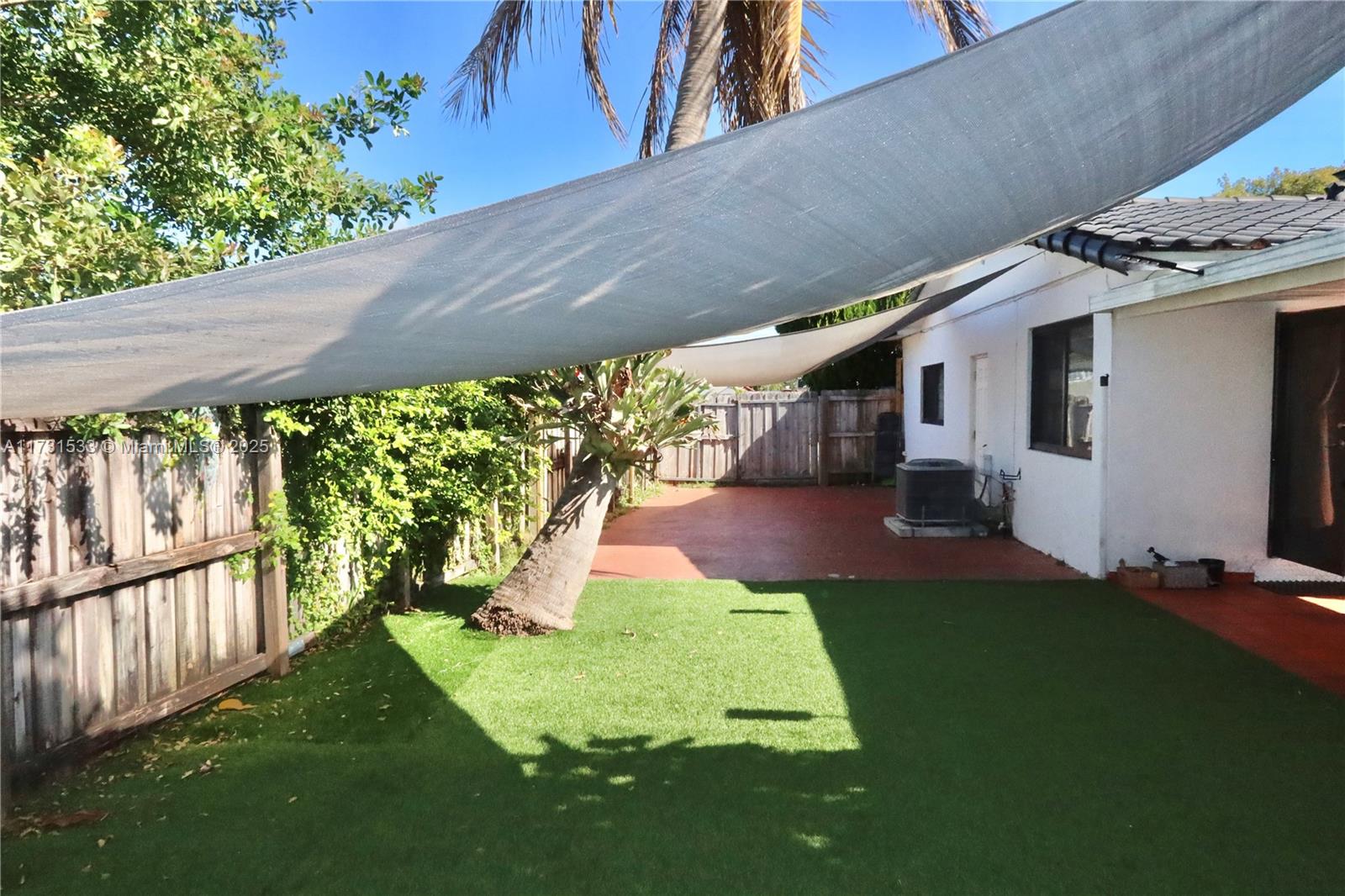 20600 Southwest 116th Road Miami, FL 33177 - Photo 10 of 34