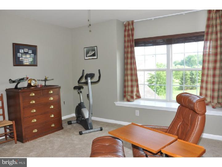 8 Ridgeview Road Delran, NJ 08075 - Photo 22 of 25 Bedroom 4