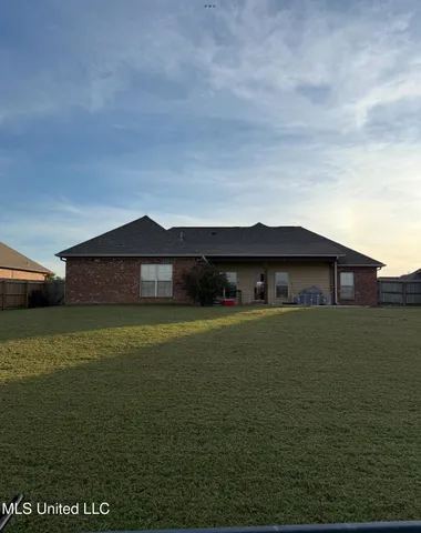 $310,000 | 128 Lakeway Drive, Madison, MS 39110