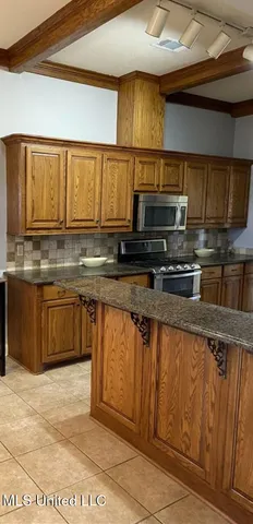 $310,000 | 128 Lakeway Drive, Madison, MS 39110