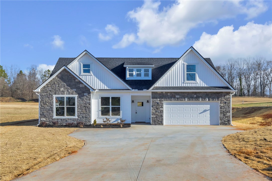 2009 Aberdeen Lane Walhalla, SC 29691 - Photo 1 of 43 A new construction home awaits with a classic and inviting curb appeal.