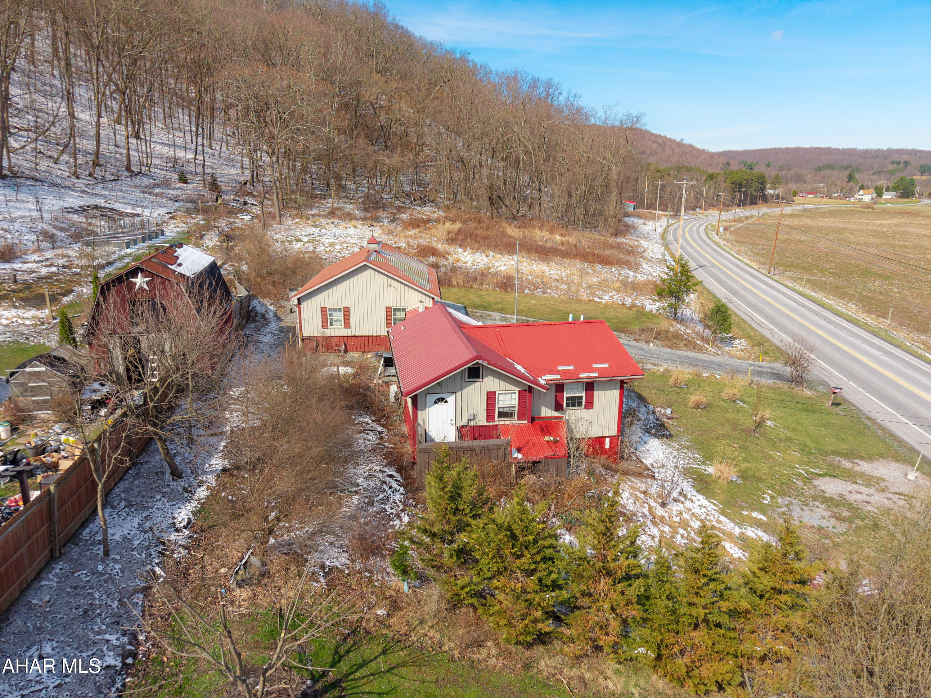 5722 Allegheny Road Manns Choice, PA 15550 - Photo 13 of 48