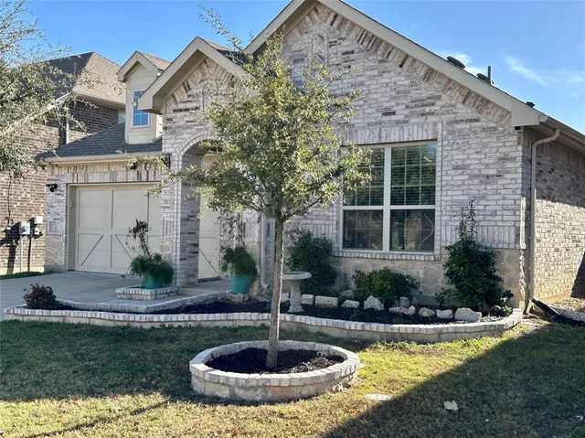 $2,700 | 3716 Fossil Tree Lane, Fort Worth, TX 76244