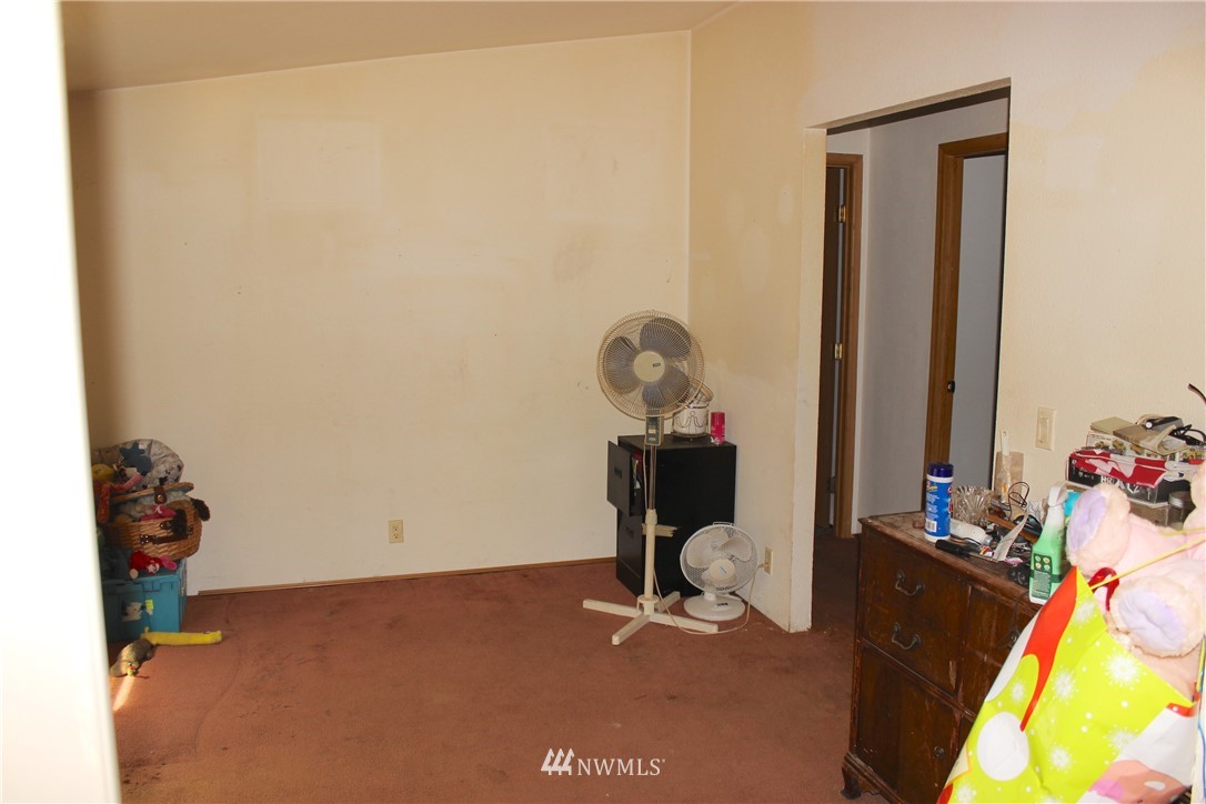 17307 Sargent Road Southwest Rochester, WA 98579 - Photo 16 of 25
