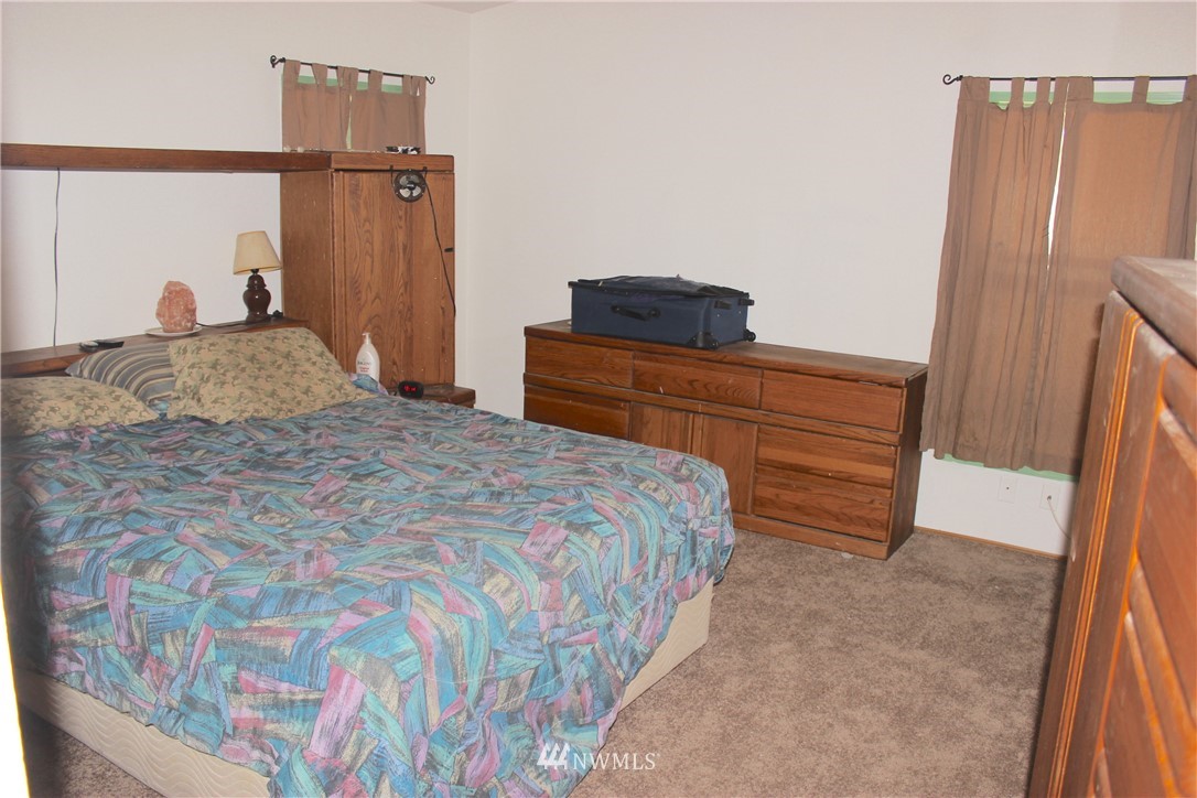 17307 Sargent Road Southwest Rochester, WA 98579 - Photo 18 of 25