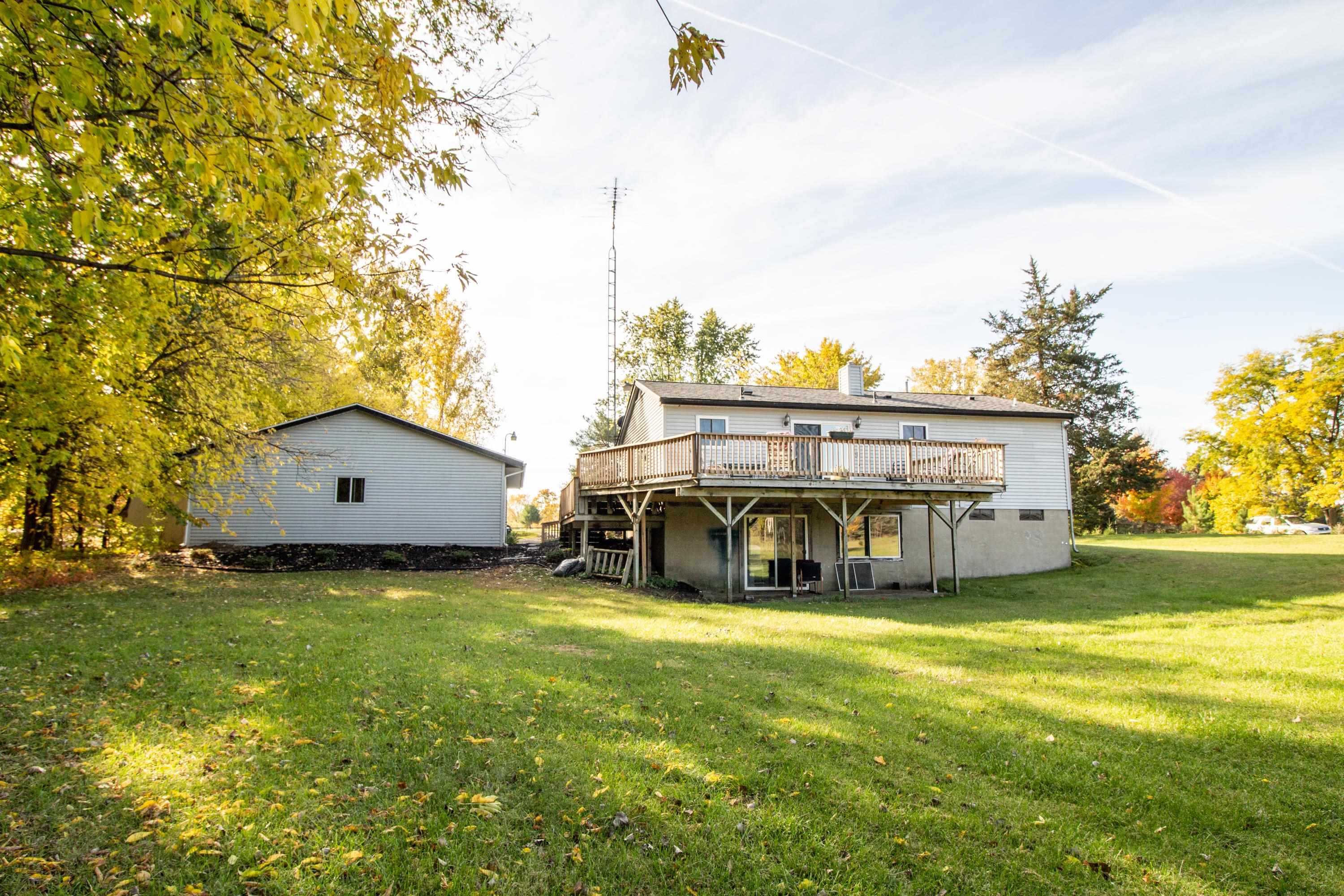6099 East Lake Road Millington, MI 48746 - Photo 35 of 45 50093905-34.JPG