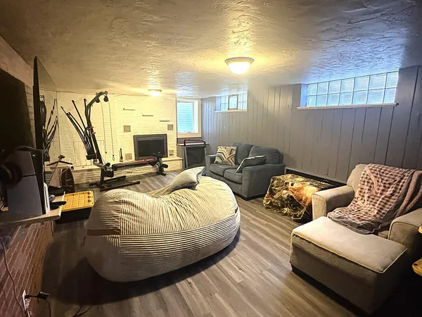 $329,000 | 1039 West Summit Avenue, Fergus Falls, MN 56537