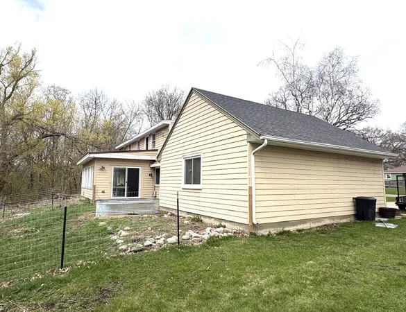$329,000 | 1039 West Summit Avenue, Fergus Falls, MN 56537