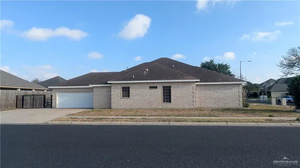 $395,000 | 2721 Hylton Avenue, Edinburg, TX 78539