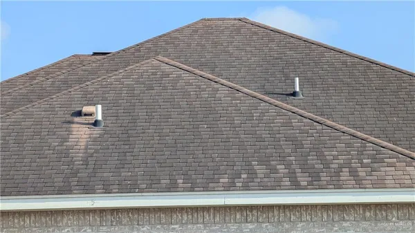 $395,000 | 2721 Hylton Avenue, Edinburg, TX 78539