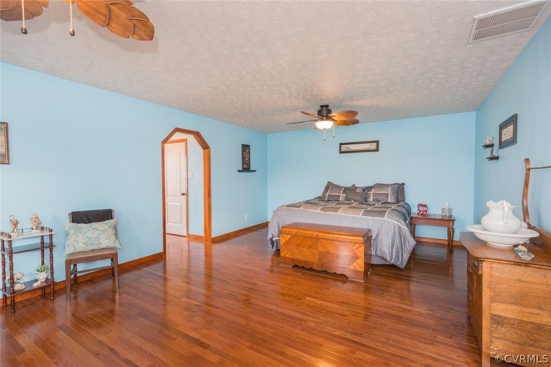 8773 Hines Road Disputanta, VA 23842 - Photo 31 of 44 Gallery Image 31