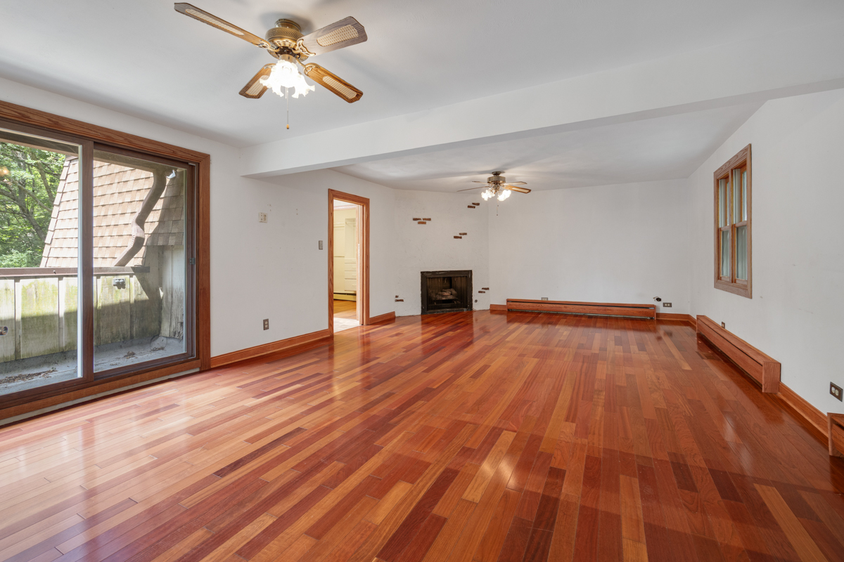 12712 Hensel Road Huntley, IL 60142 - Photo 4 of 36