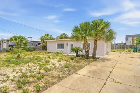 $450,000 | 407 Cobia Avenue, Fort Walton Beach, FL 32548