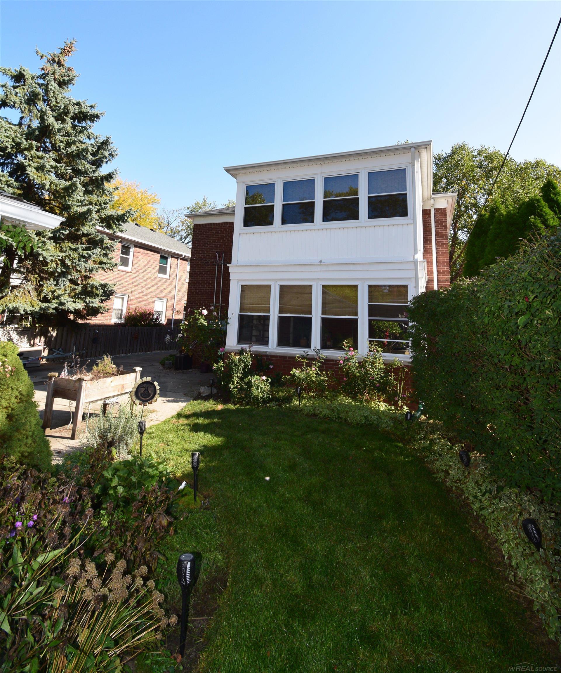 855 Harcourt Road Grosse Pointe Park, MI 48230 - Photo 62 of 68