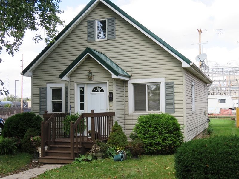 716 Indiana Street Decatur, IN 46733 - Photo 1 of 14