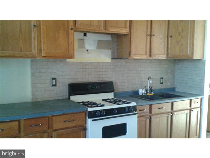 33 West Ridley Avenue Ridley Park, PA 19078 - Photo 6 of 15 Kitchen