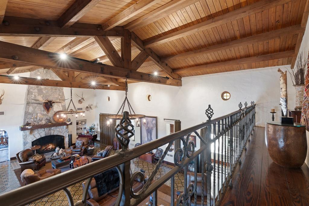 154 Mr Bar Par Hunt, TX 78024 - Photo 23 of 40 a view of a room with gym equipment