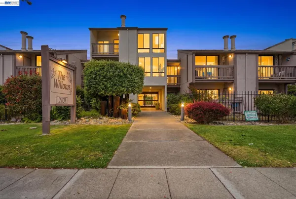 $699,000 | 2101 Shore Line Drive, Unit 299, Alameda, CA 94501