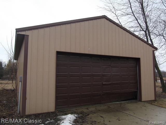 22850 Chubb Road South Lyon, MI 48178 - Photo 3 of 15 Chubb out building.jpg